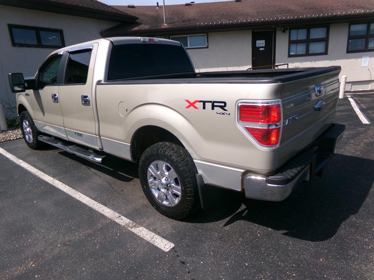 Ford F-150 4WD SuperCrew 157" XLT 2010