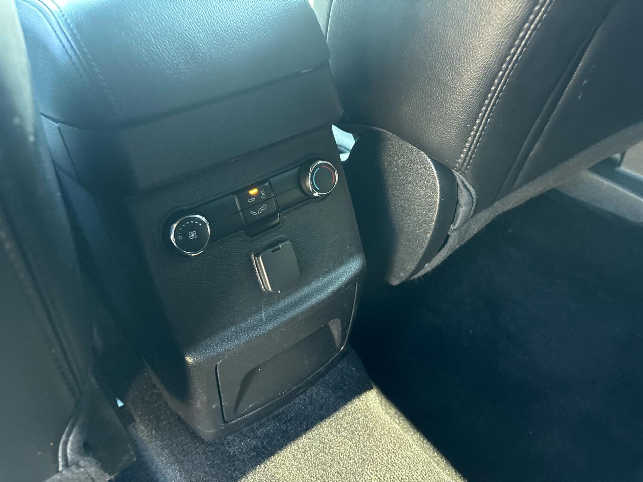Ford Explorer XLT 4WD 2018