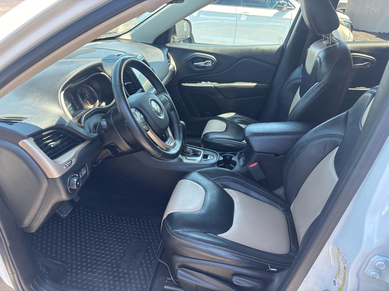 Jeep Cherokee Latitude 4x4 2017