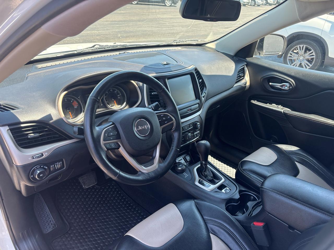 Jeep Cherokee Latitude 4x4 2017