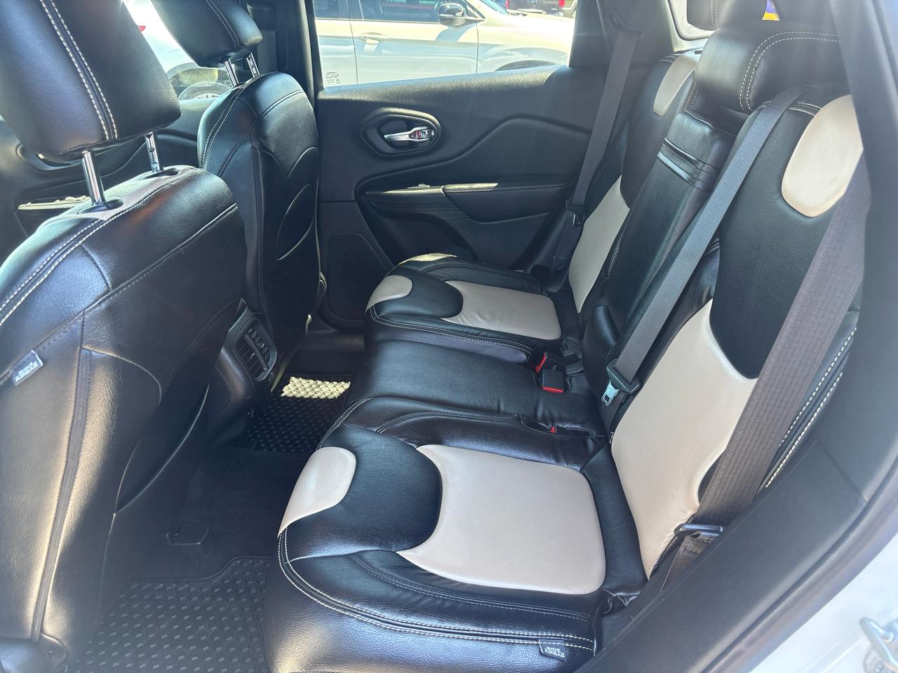 Jeep Cherokee Latitude 4x4 2017