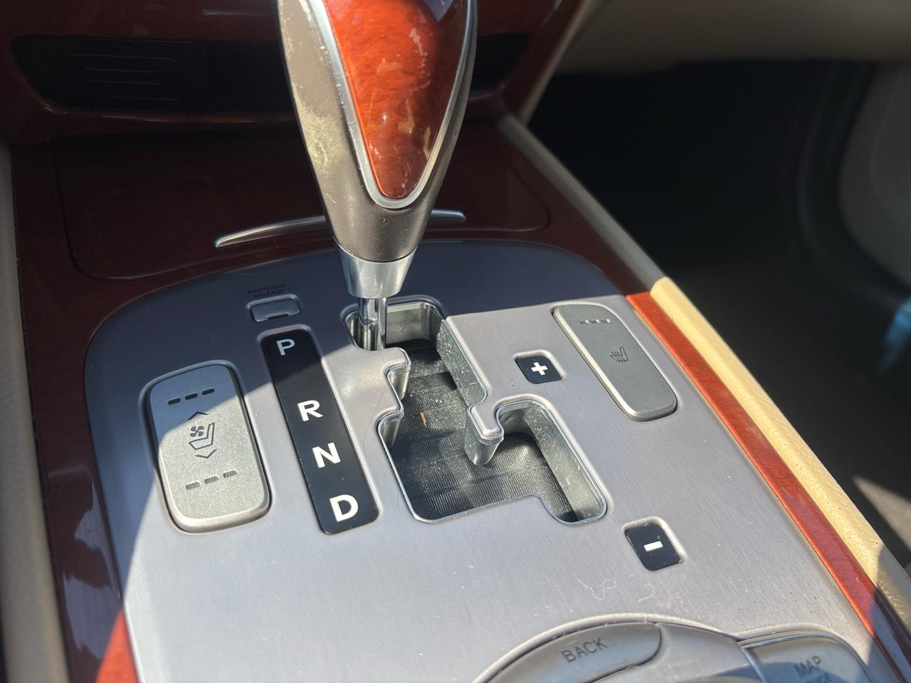 Hyundai Genesis 4dr Sdn V6 3.8L 2012