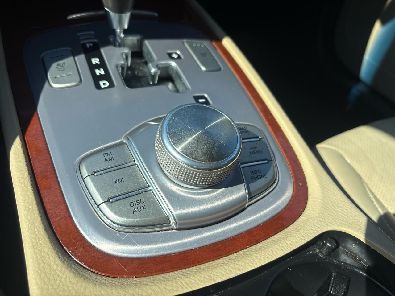 Hyundai Genesis 4dr Sdn V6 3.8L 2012