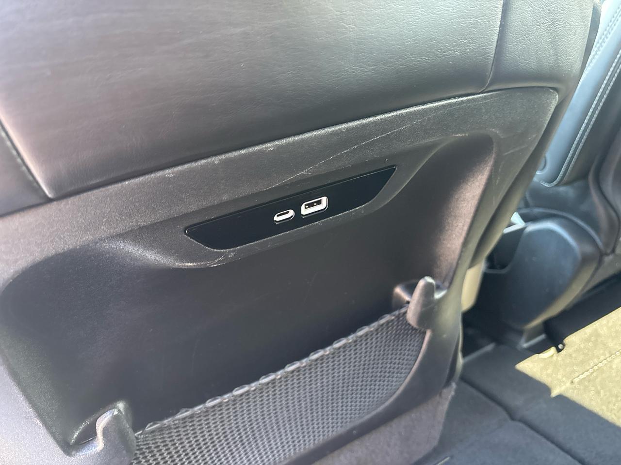 Chrysler Pacifica Touring L FWD 2024