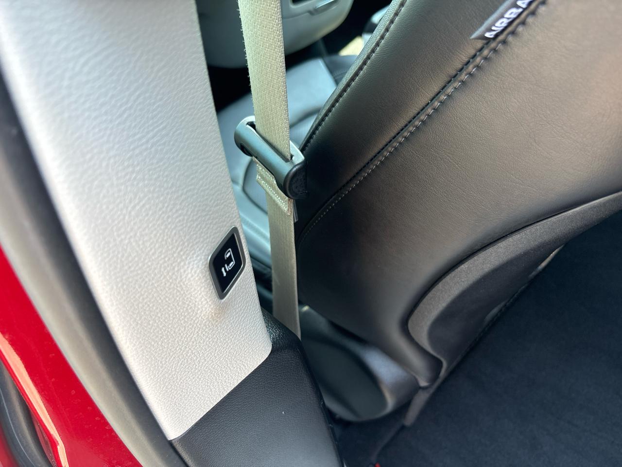 Chrysler Pacifica Touring L FWD 2024