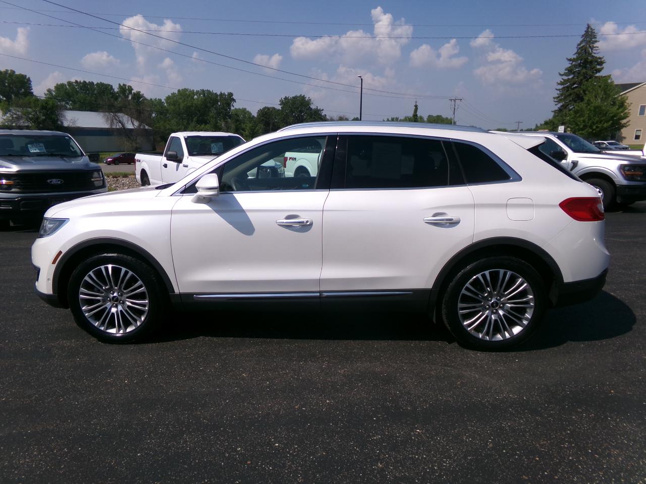 Lincoln MKX AWD 4dr Reserve 2016