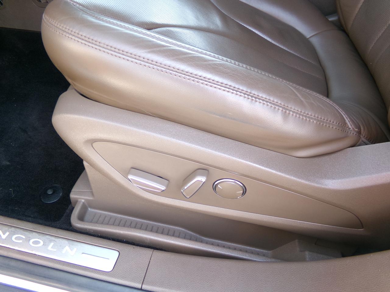 Lincoln MKX AWD 4dr Reserve 2016