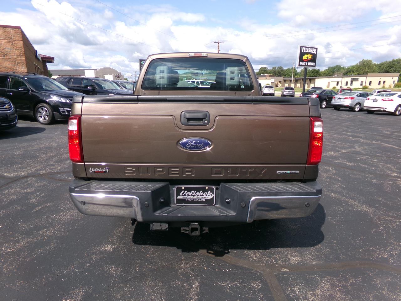 Ford Super Duty F-250 SRW 2WD SuperCab 142" XL 2015