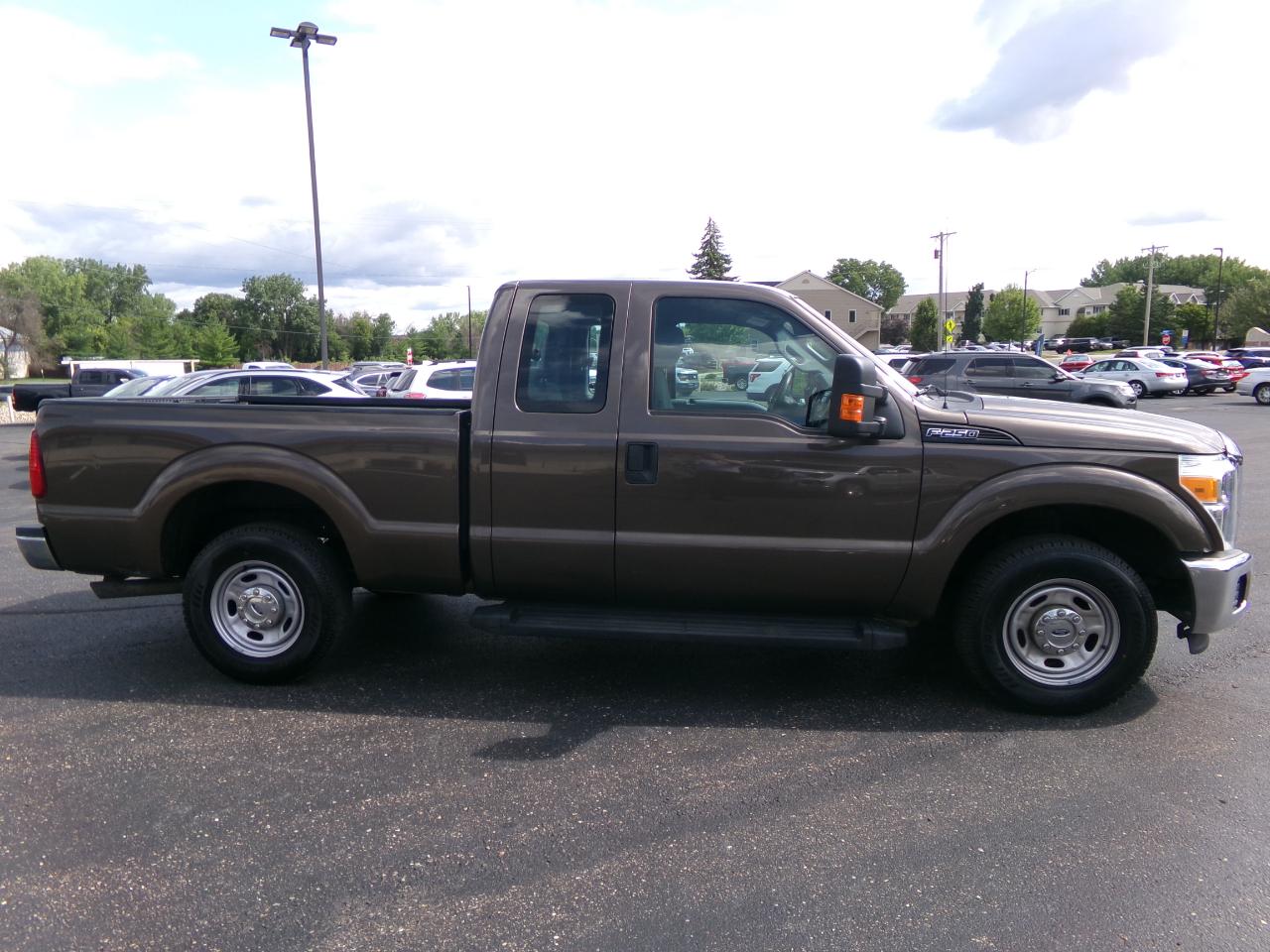 Ford Super Duty F-250 SRW 2WD SuperCab 142" XL 2015