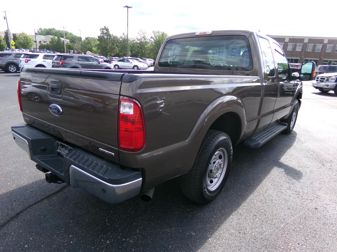 Ford Super Duty F-250 SRW 2WD SuperCab 142" XL 2015