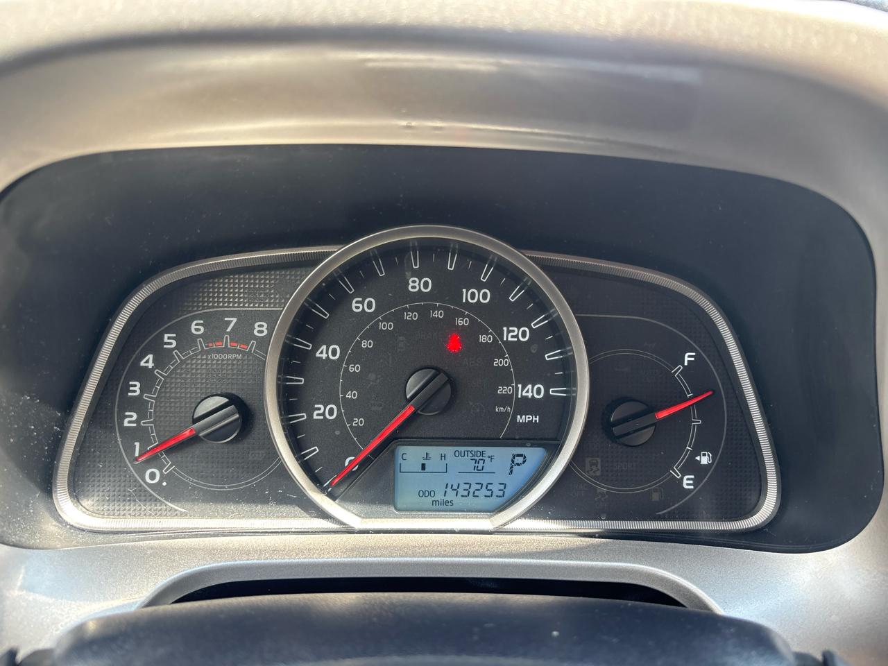 Toyota RAV4 AWD 4dr XLE (Natl) 2015