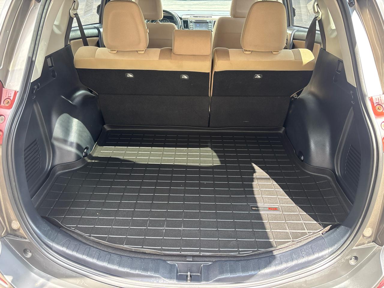 Toyota RAV4 AWD 4dr XLE (Natl) 2015
