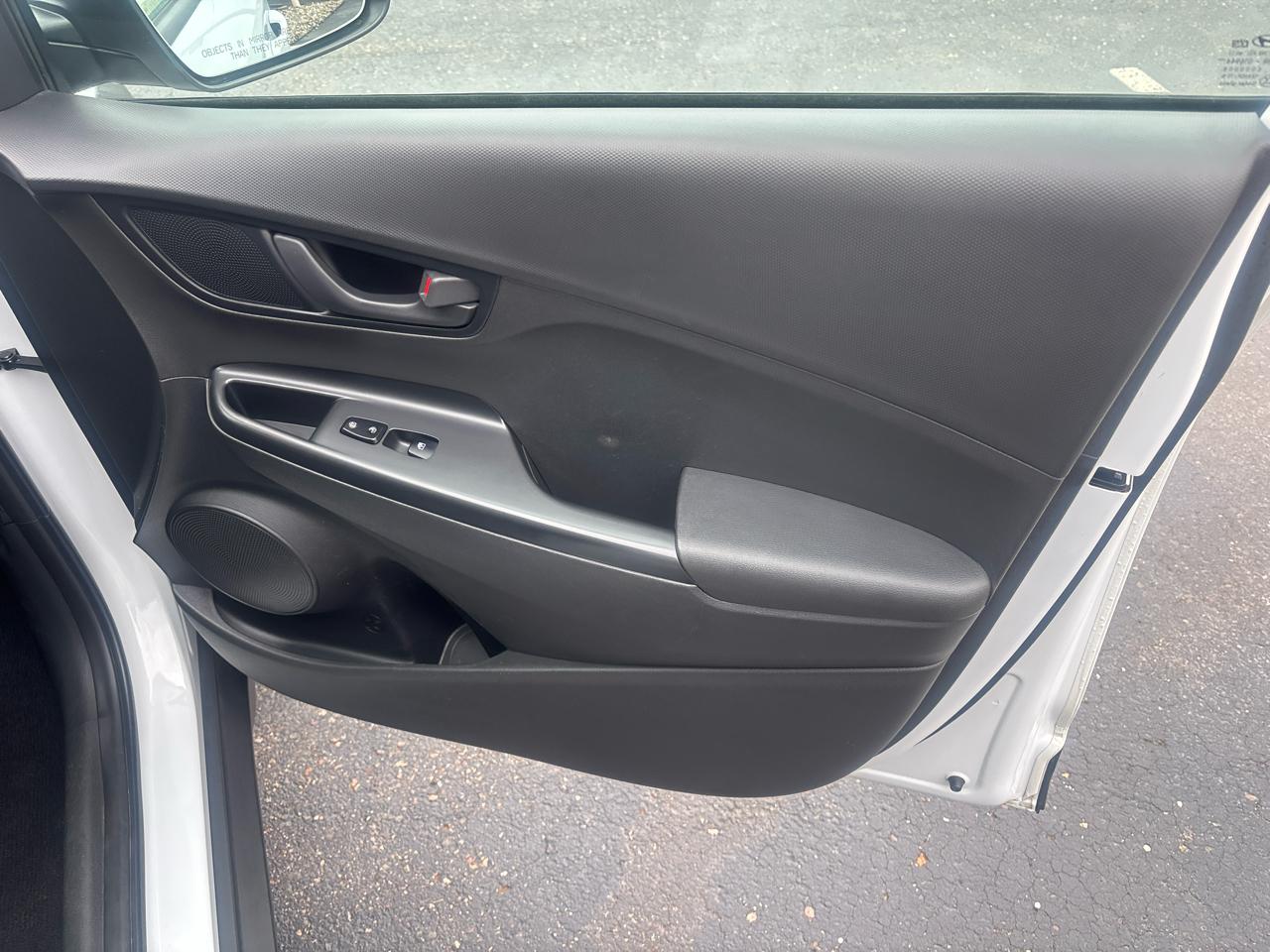 Hyundai Kona SEL Auto AWD 2019