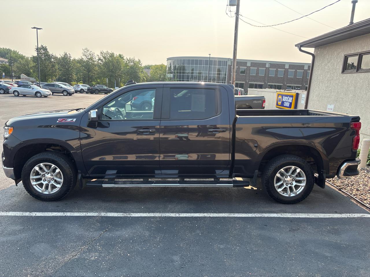 Chevrolet Silverado 1500 4WD Crew Cab 147" LT w/1LT 2024
