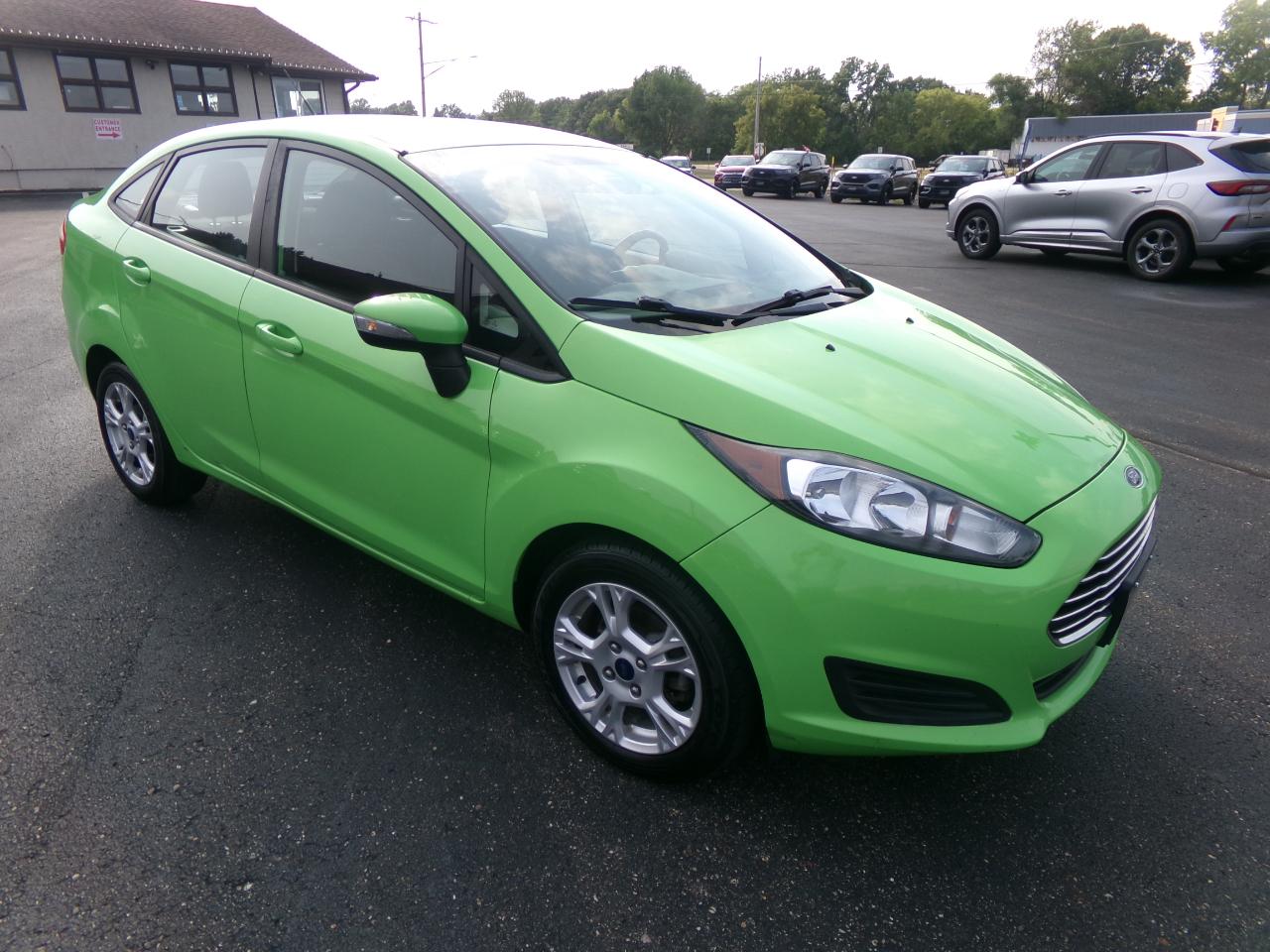 2014 Ford Fiesta 4dr Sdn SE