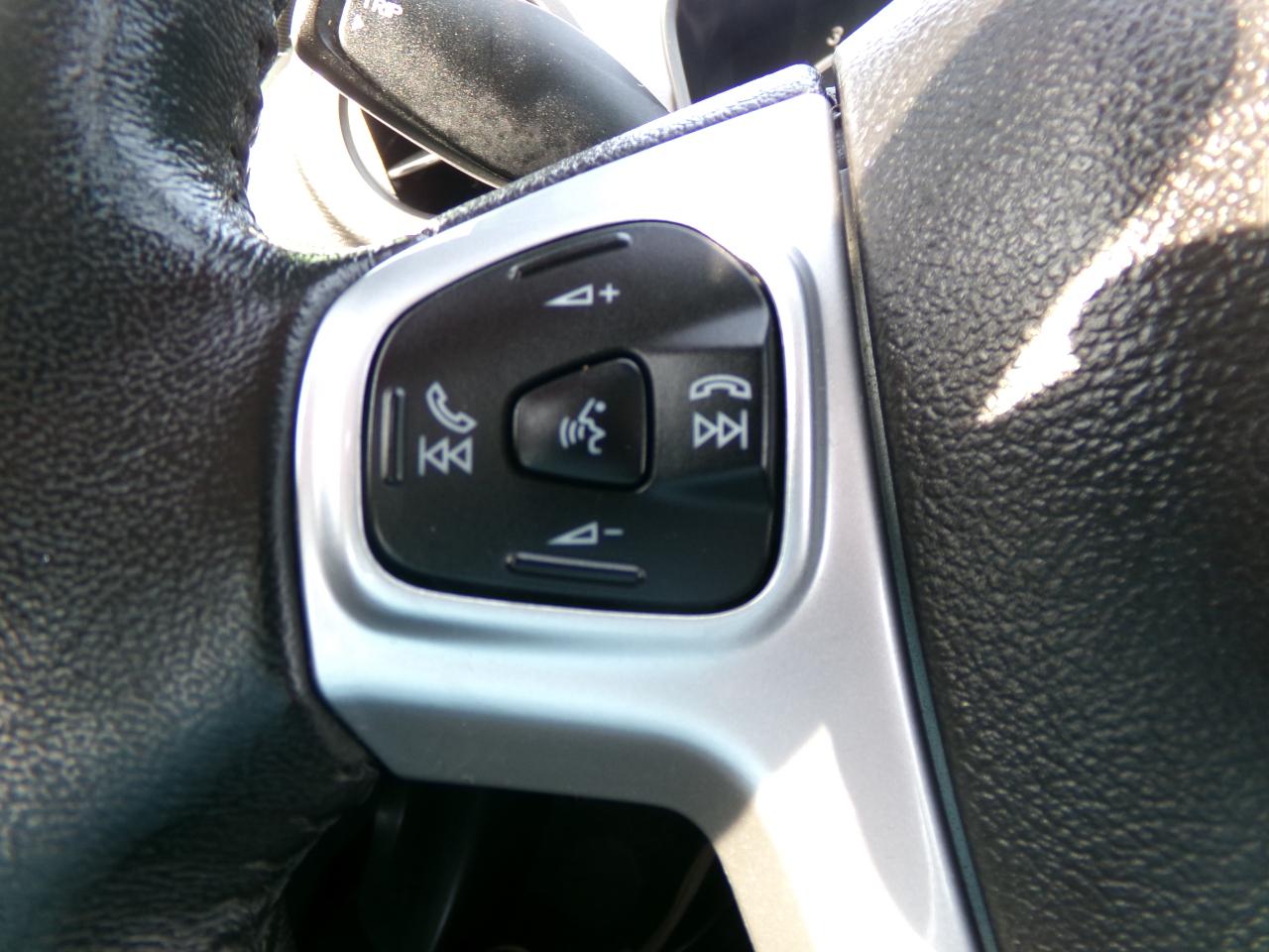 Ford Fiesta 4dr Sdn SE 2014