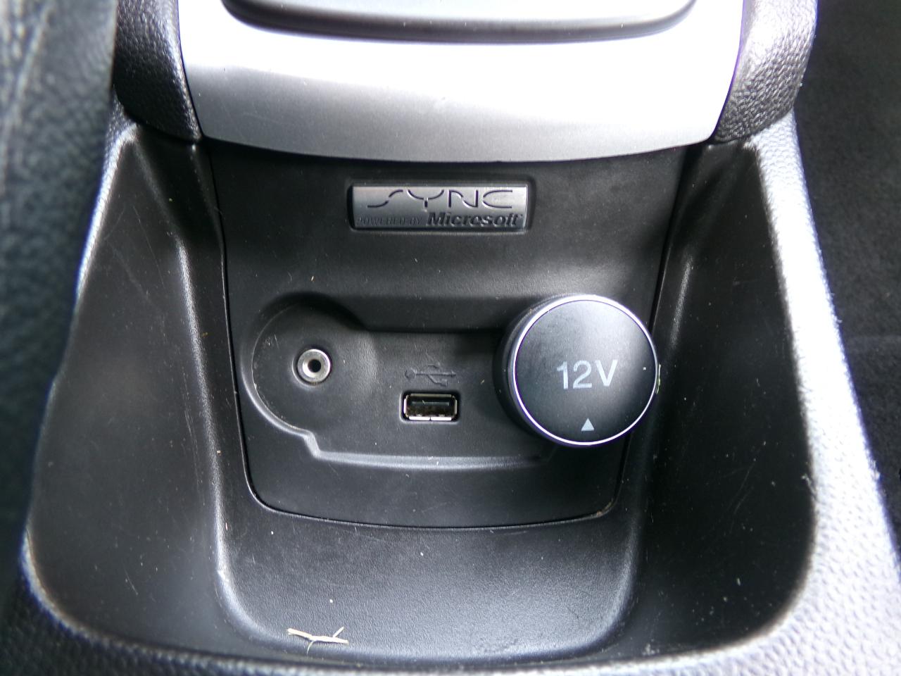 Ford Fiesta 4dr Sdn SE 2014