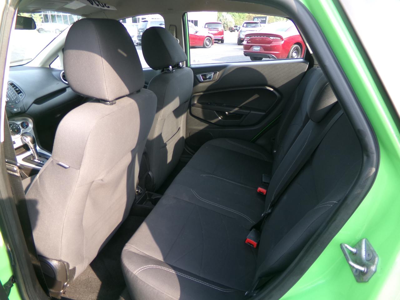 Ford Fiesta 4dr Sdn SE 2014