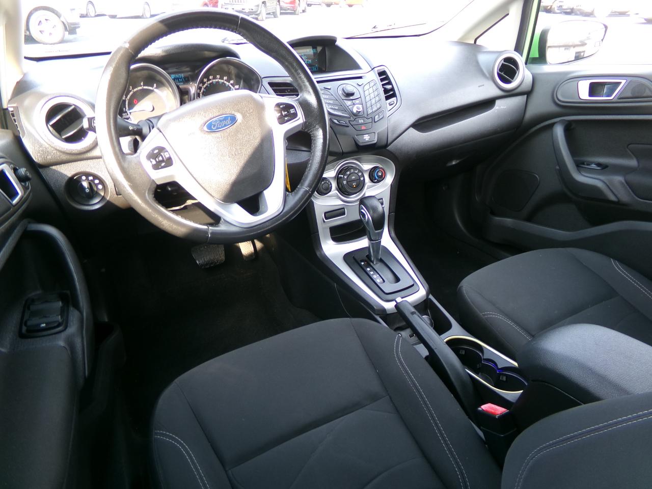 Ford Fiesta 4dr Sdn SE 2014