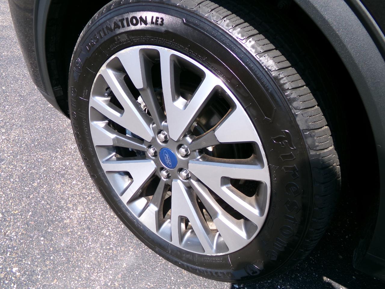 Ford Escape Titanium Hybrid AWD 2022