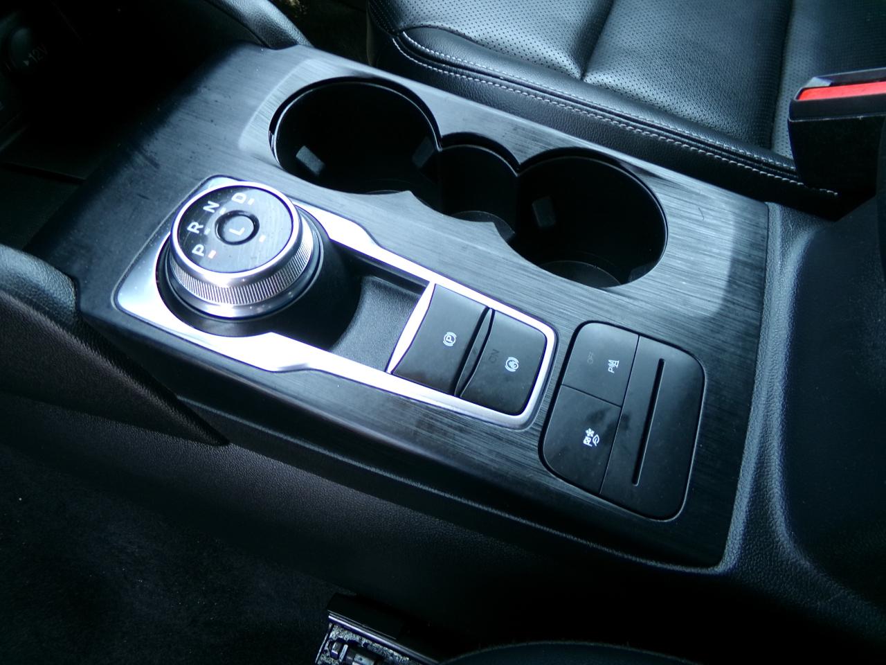 Ford Escape Titanium Hybrid AWD 2022
