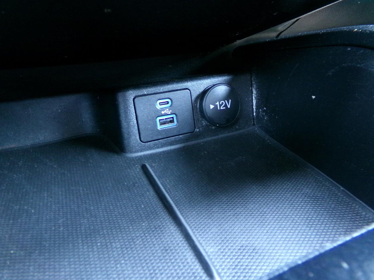 Ford Escape Titanium Hybrid AWD 2022