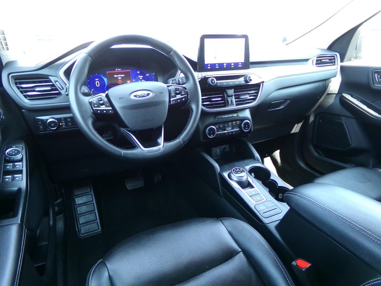 Ford Escape Titanium Hybrid AWD 2022