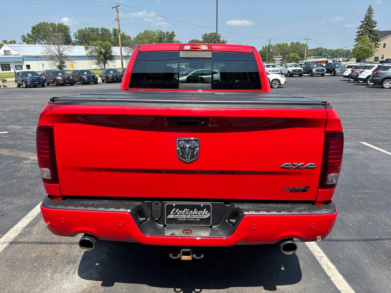RAM 1500 4WD Crew Cab 140.5" Sport 2016