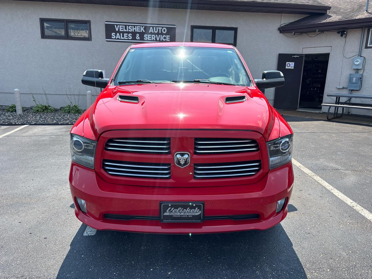RAM 1500 4WD Crew Cab 140.5" Sport 2016