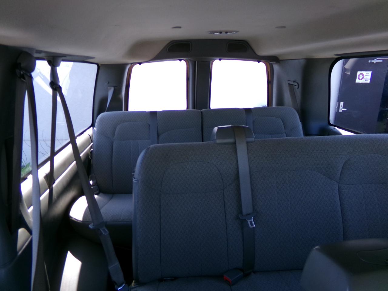 Chevrolet Express Passenger RWD 2500 135" LT 2017