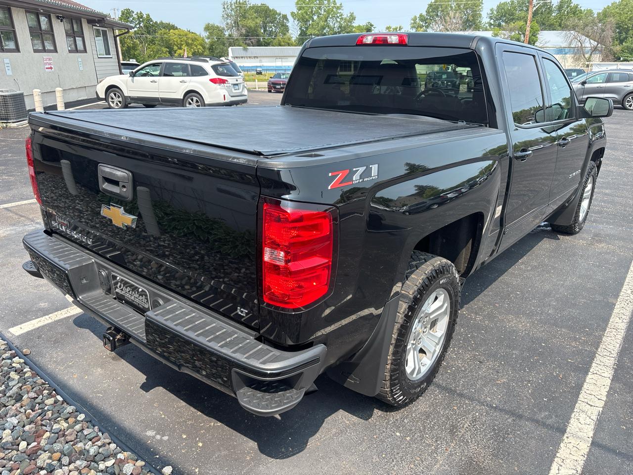 Chevrolet Silverado 1500 4WD Crew Cab 143.5" LT w/2LT 2018