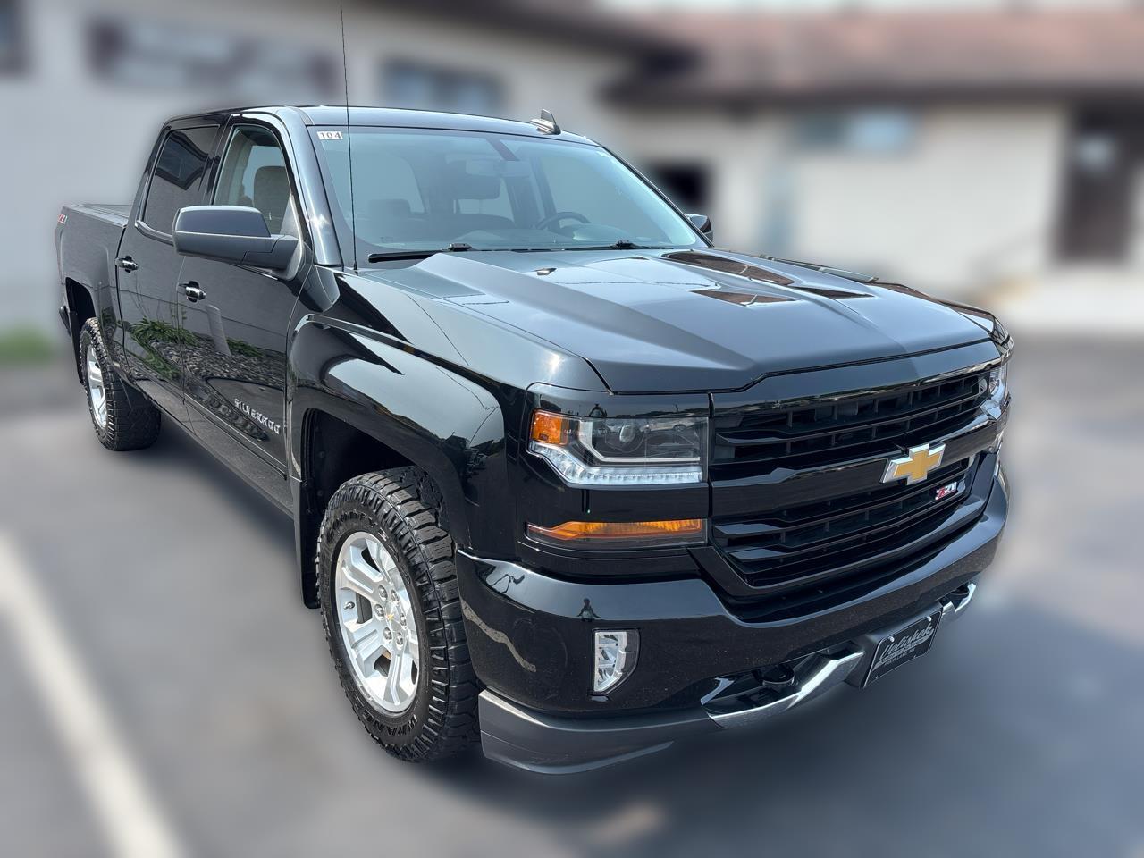 Chevrolet Silverado 1500 4WD Crew Cab 143.5" LT w/2LT 2018