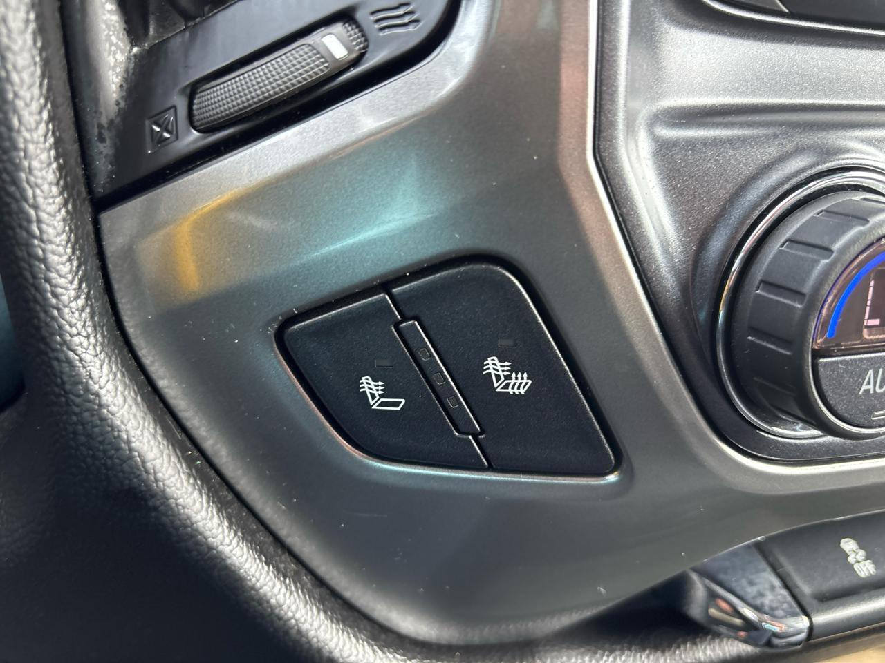 Chevrolet Silverado 1500 4WD Crew Cab 143.5" LT w/2LT 2018