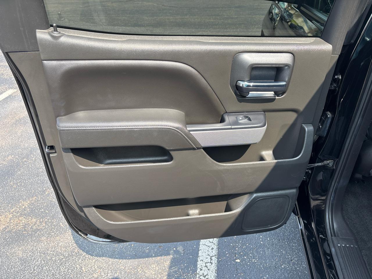 Chevrolet Silverado 1500 4WD Crew Cab 143.5" LT w/2LT 2018