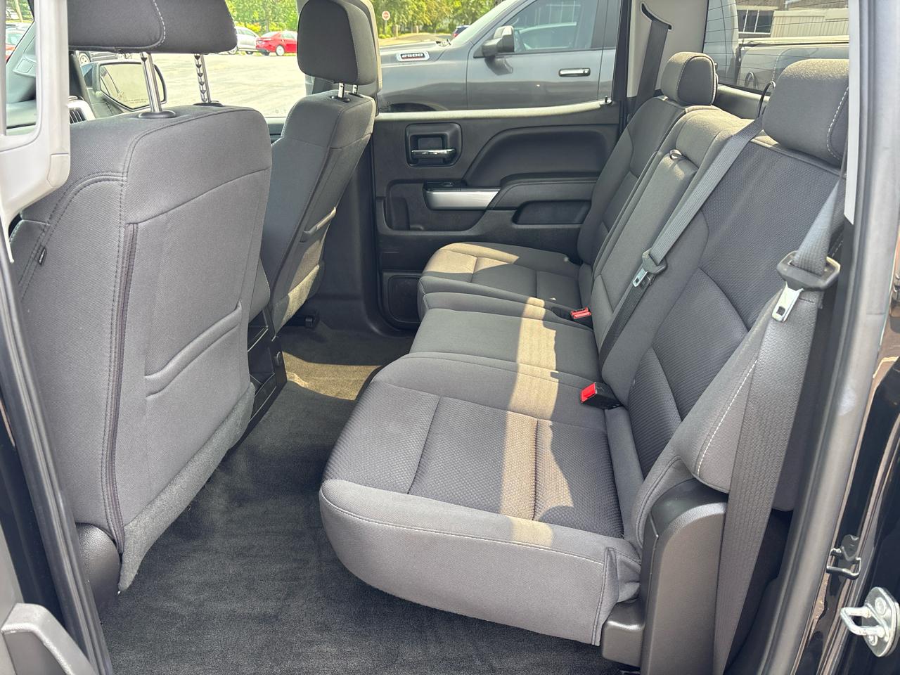 Chevrolet Silverado 1500 4WD Crew Cab 143.5" LT w/2LT 2018