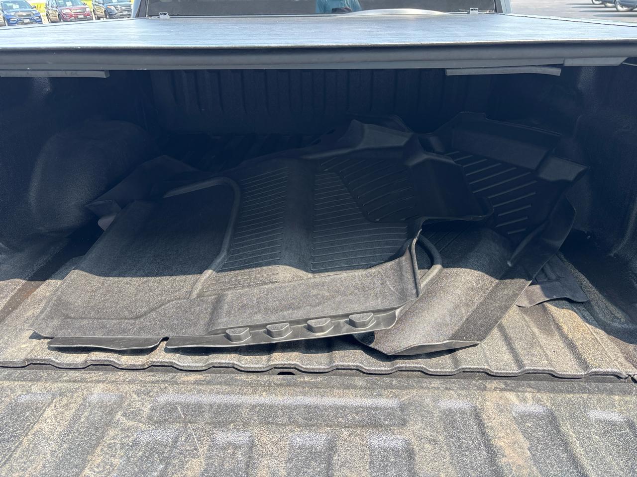 Chevrolet Silverado 1500 4WD Crew Cab 143.5" LT w/2LT 2018