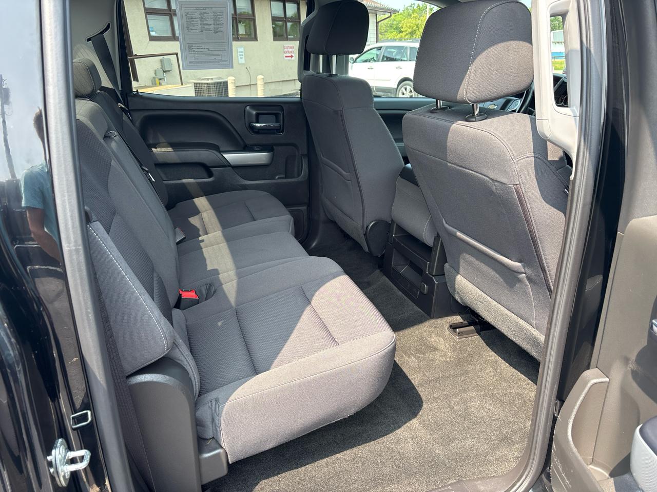 Chevrolet Silverado 1500 4WD Crew Cab 143.5" LT w/2LT 2018
