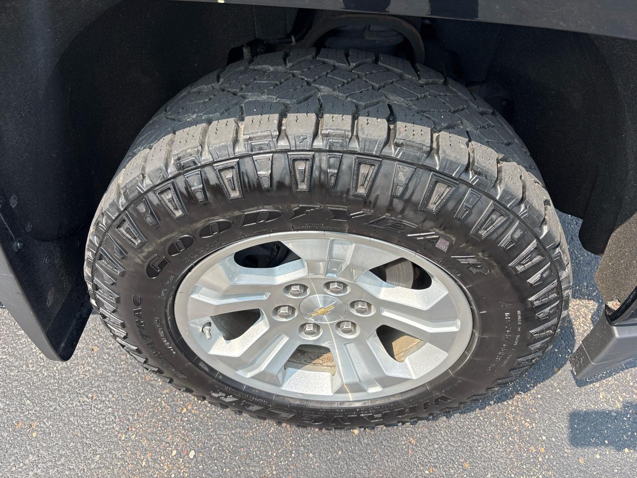 Chevrolet Silverado 1500 4WD Crew Cab 143.5" LT w/2LT 2018