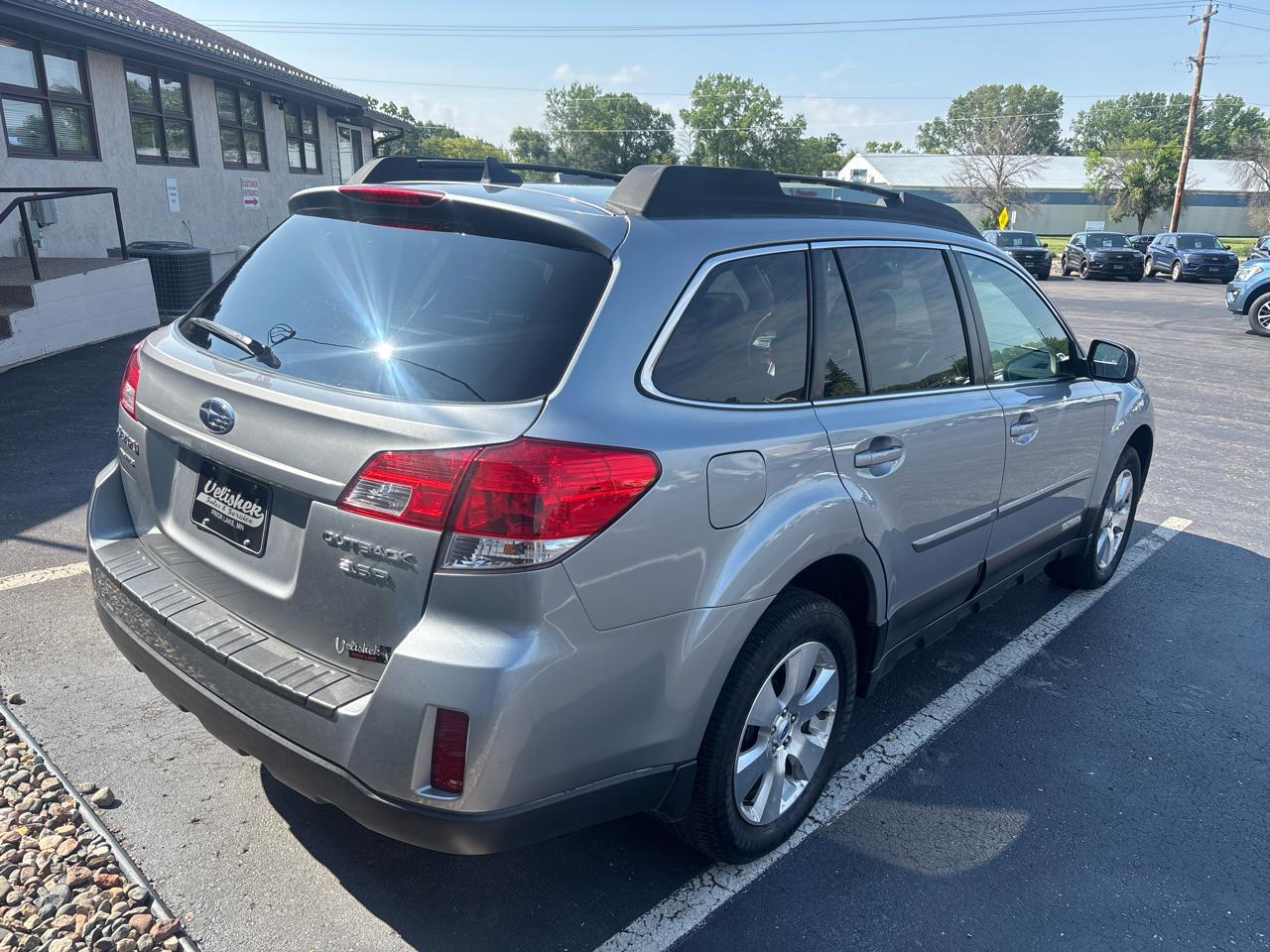 Subaru Outback 4dr Wgn H6 Auto 3.6R Limited Pwr Moon/Nav 2011