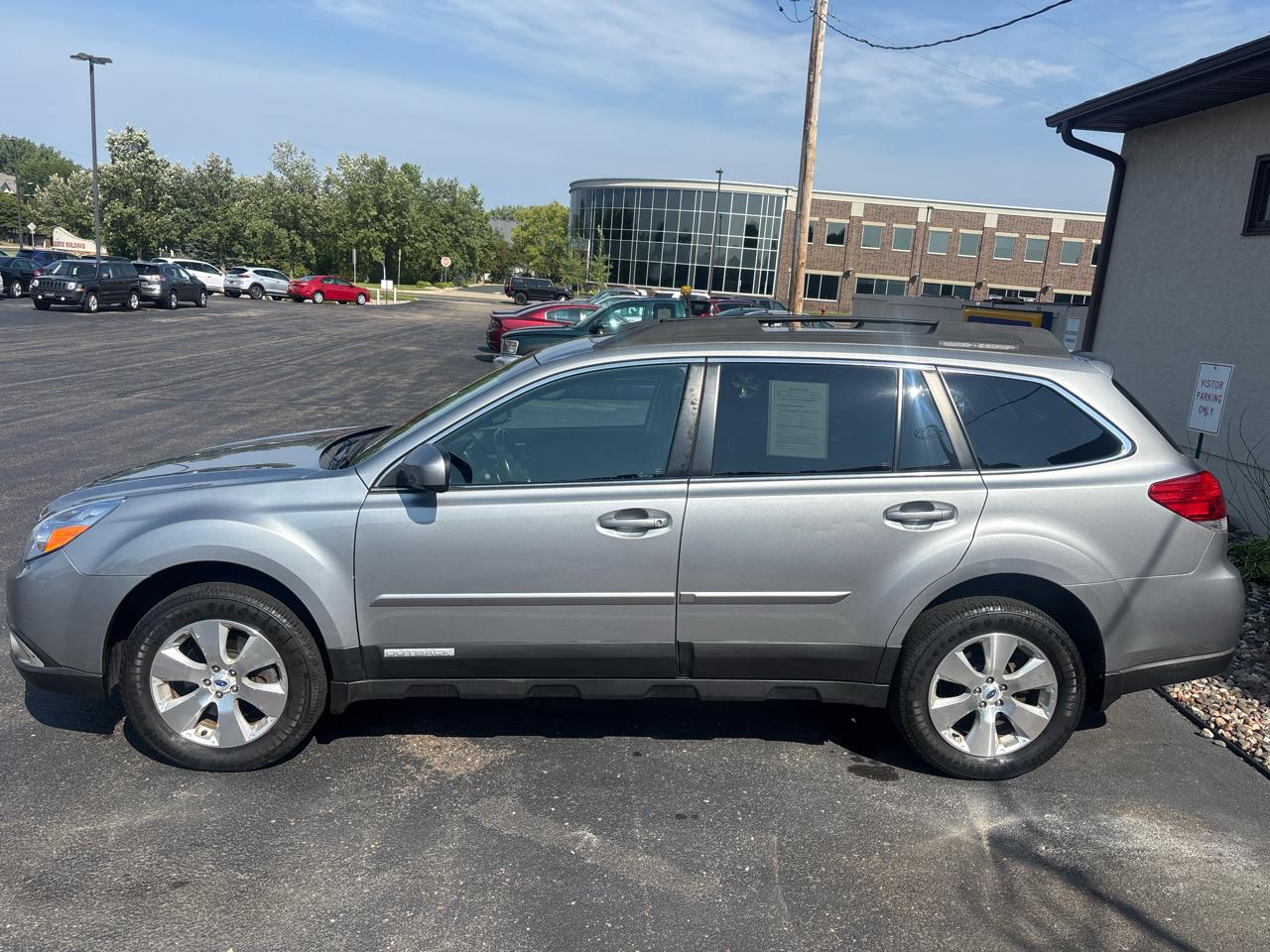 Subaru Outback 4dr Wgn H6 Auto 3.6R Limited Pwr Moon/Nav 2011