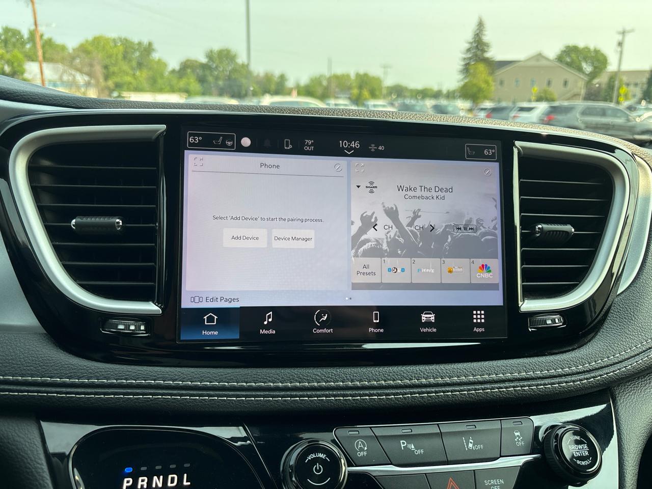 Chrysler Pacifica Touring FWD 2023