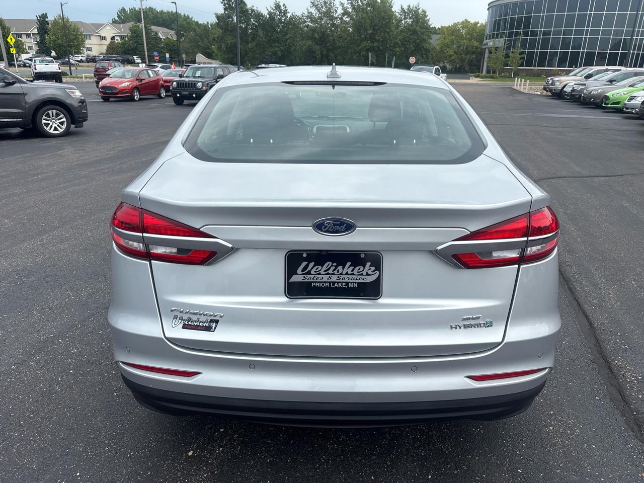 Ford Fusion Hybrid SE FWD 2019