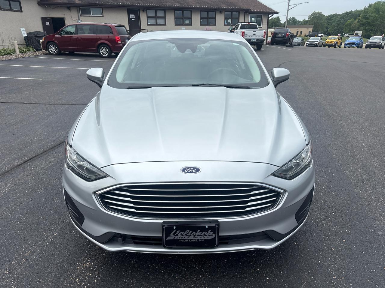 Ford Fusion Hybrid SE FWD 2019