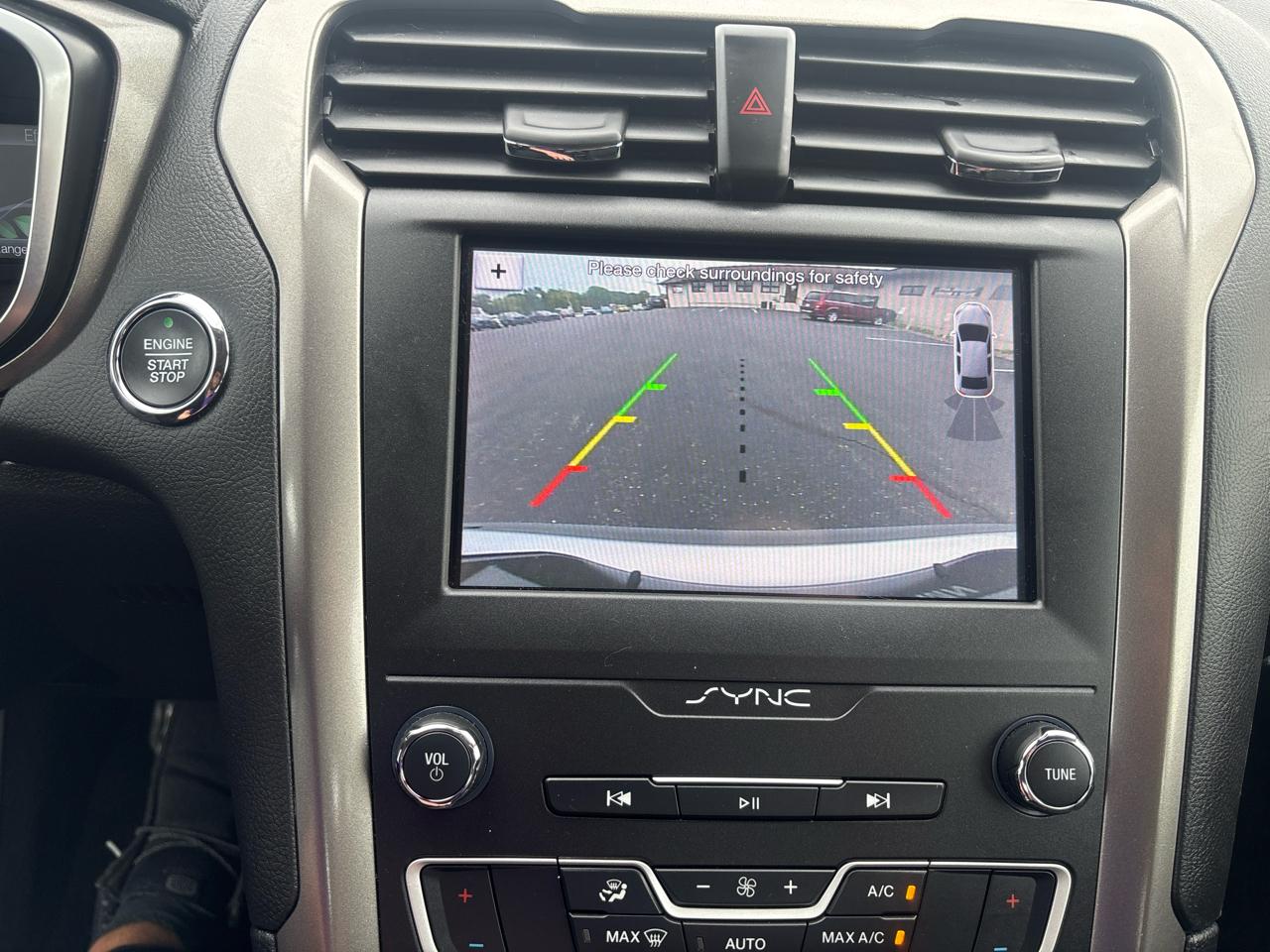 Ford Fusion Hybrid SE FWD 2019