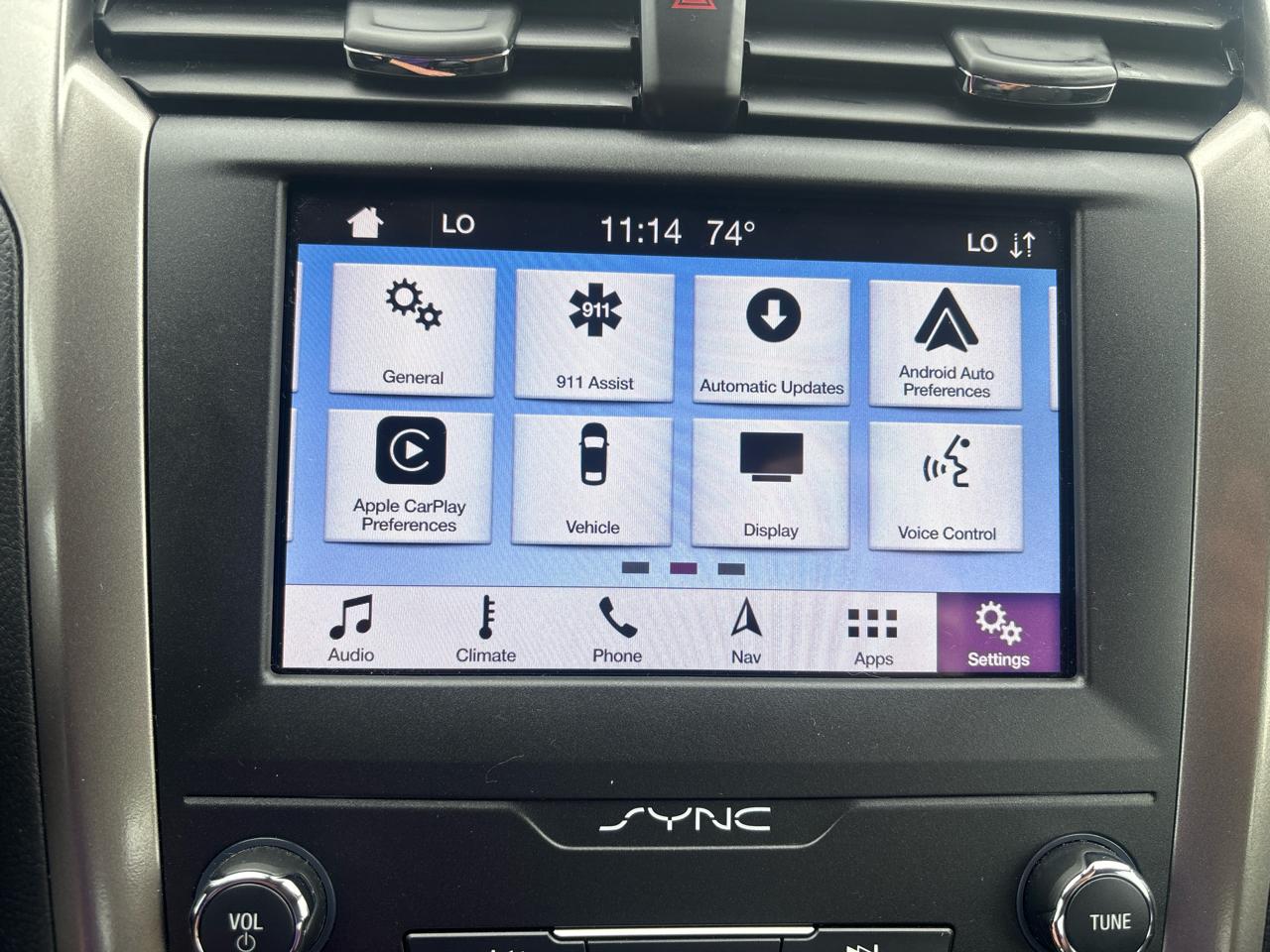 Ford Fusion Hybrid SE FWD 2019