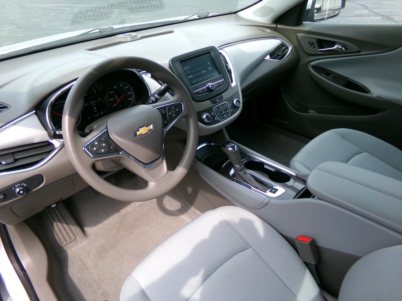Chevrolet Malibu 4dr Sdn Hybrid w/1HY 2018