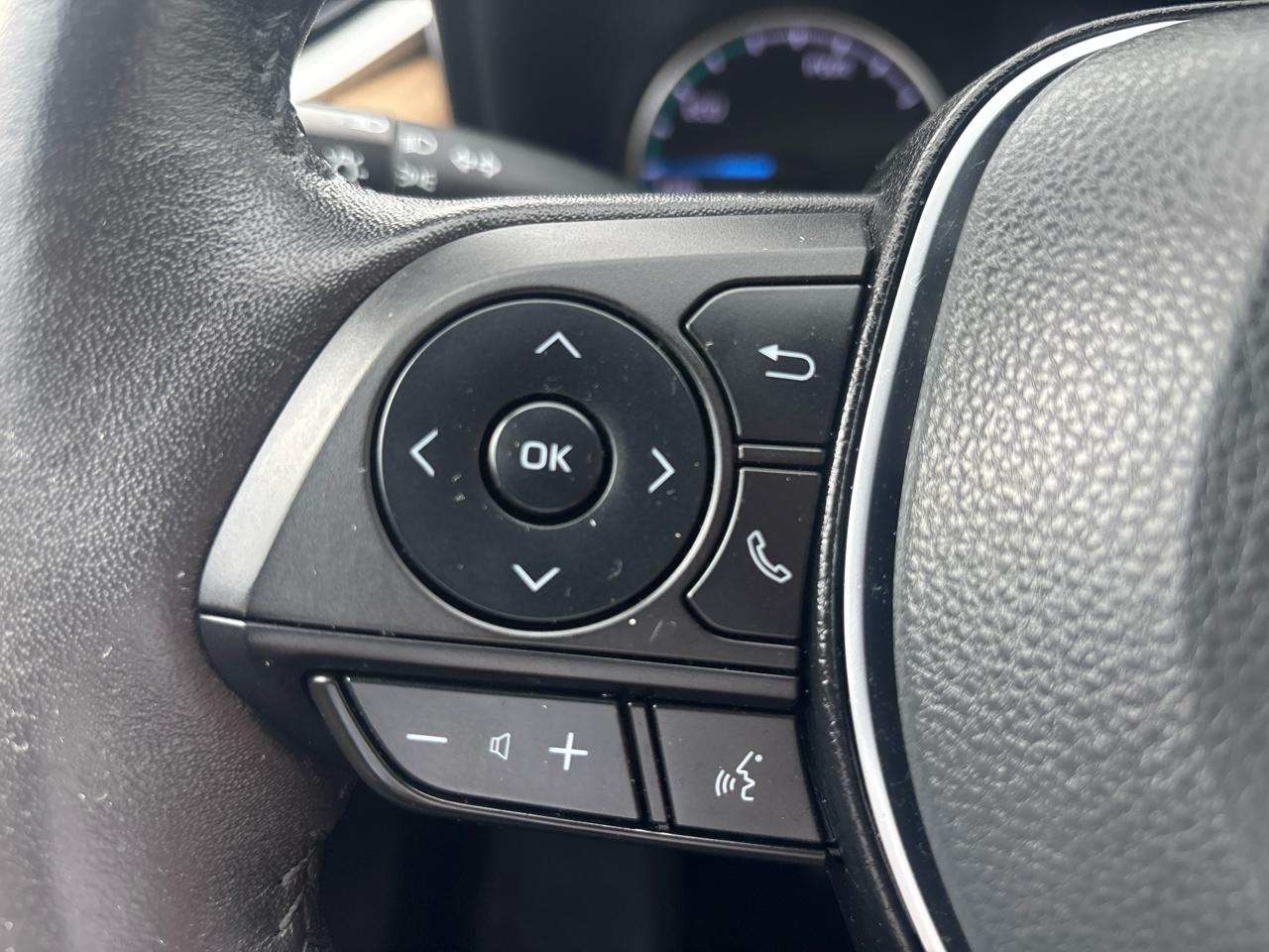 Toyota RAV4 Hybrid XLE AWD (Natl) 2022
