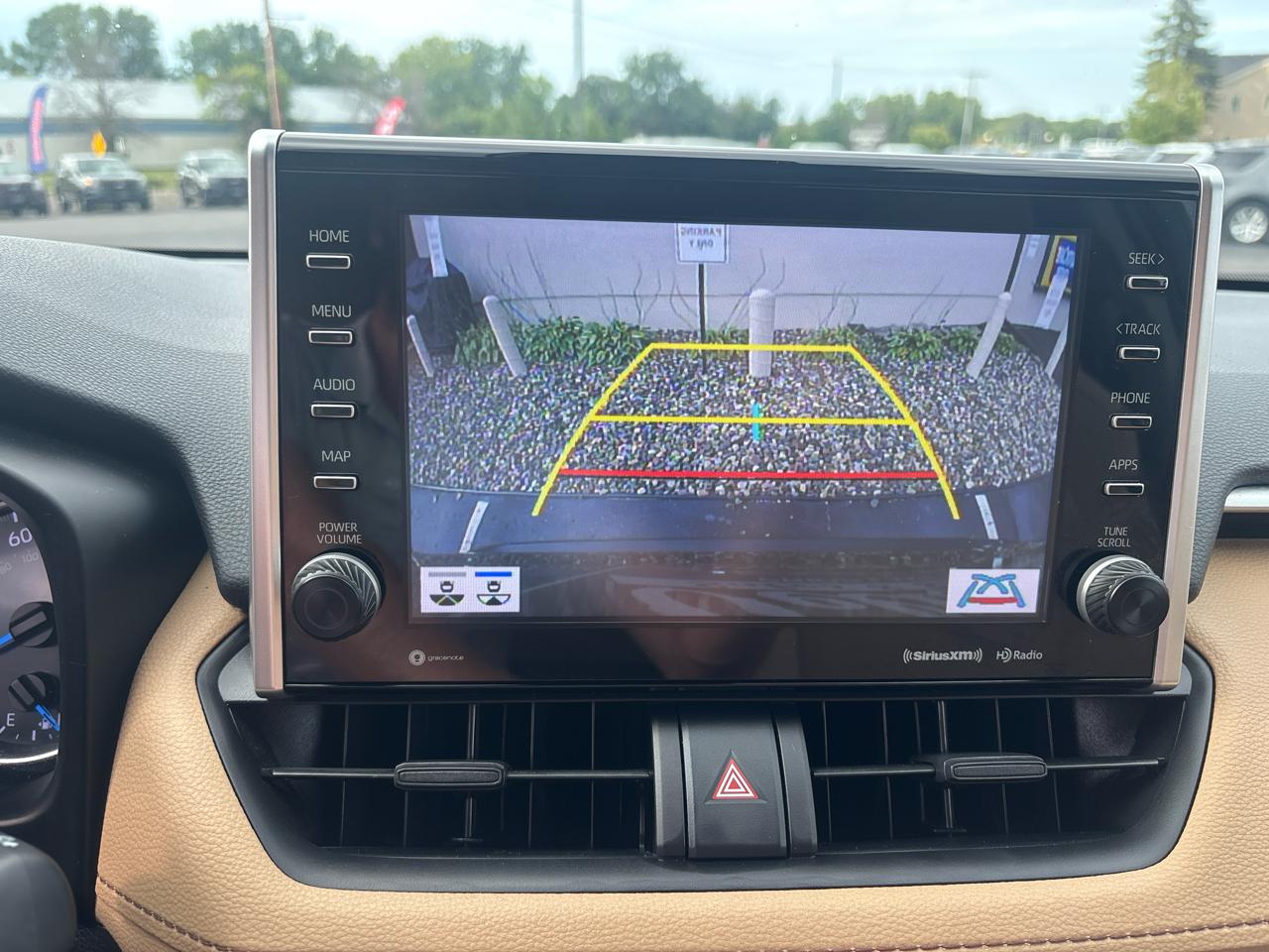 Toyota RAV4 Hybrid XLE AWD (Natl) 2022