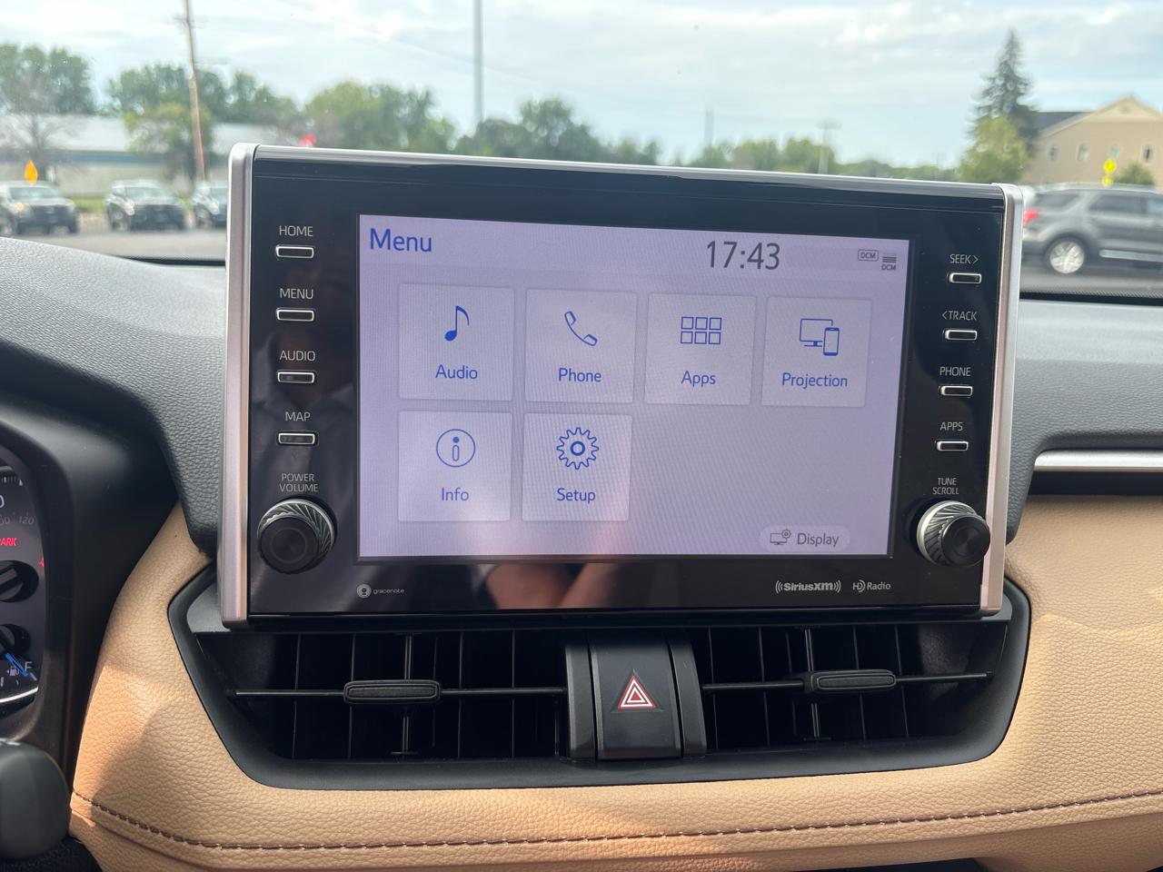 Toyota RAV4 Hybrid XLE AWD (Natl) 2022