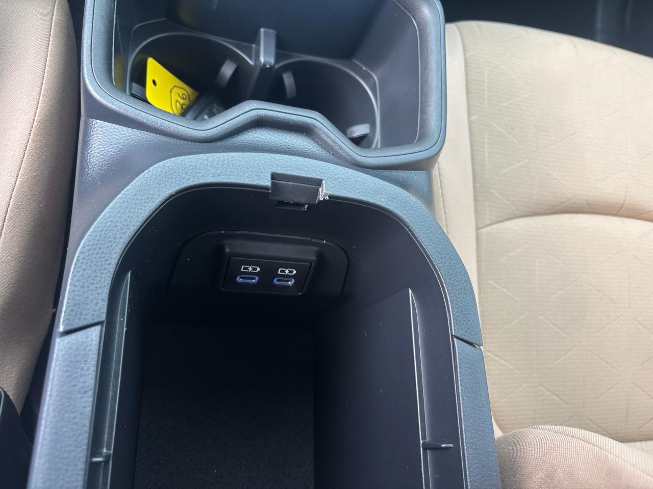 Toyota RAV4 Hybrid XLE AWD (Natl) 2022
